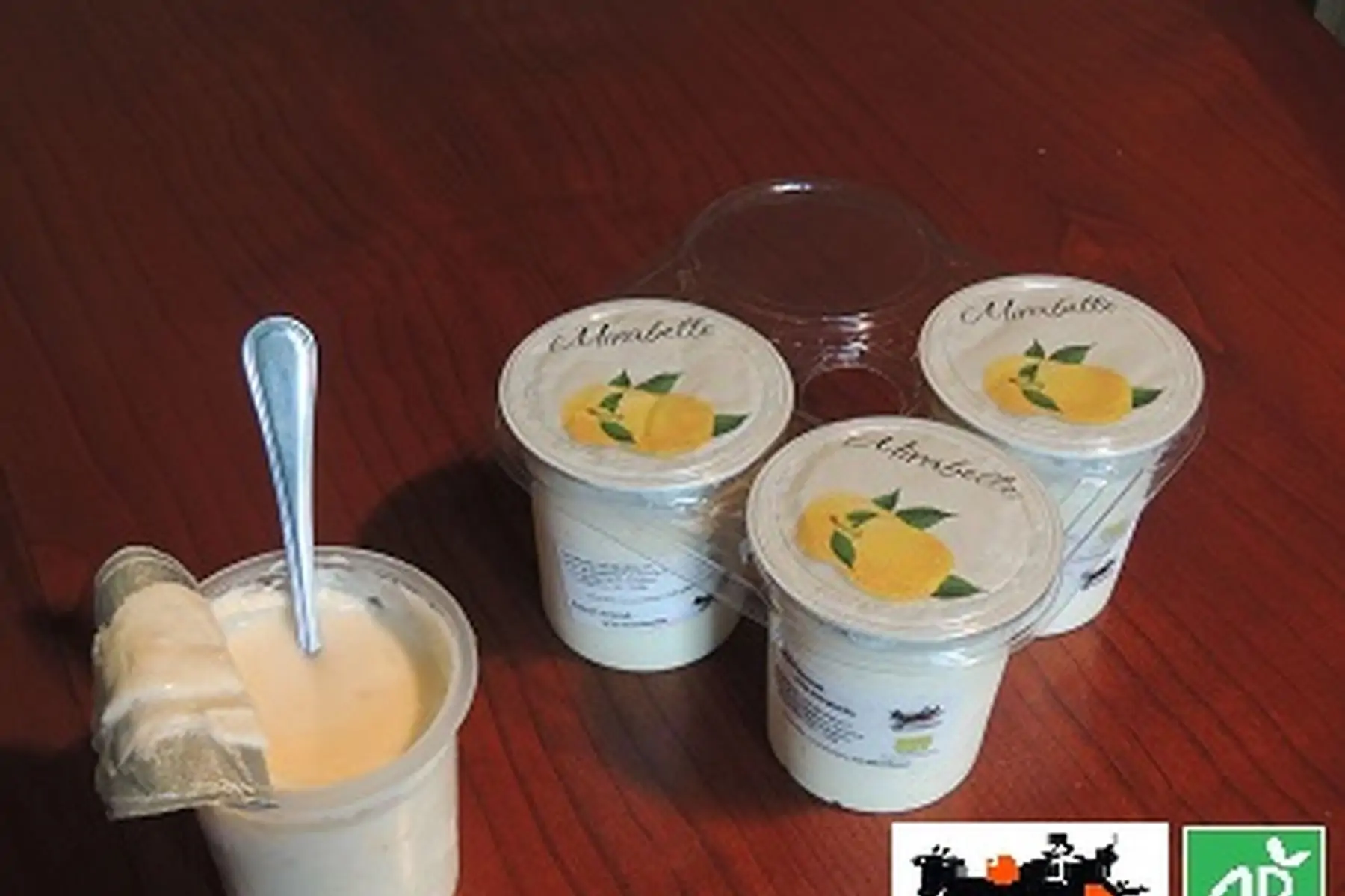 4 yaourts brassés fermier à la mirabelle