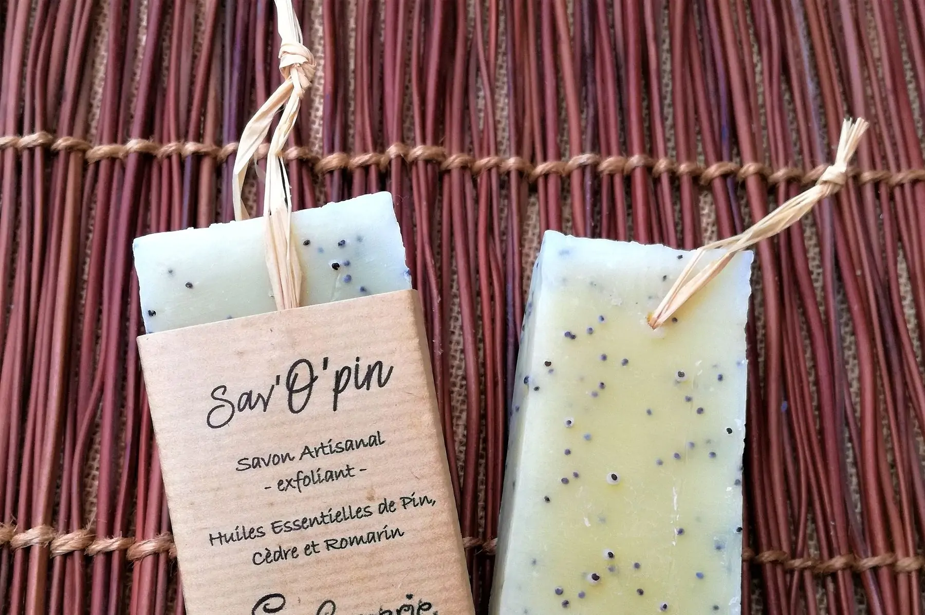 sav'o'pin - exfoliant - 100g. savon visage et corps.