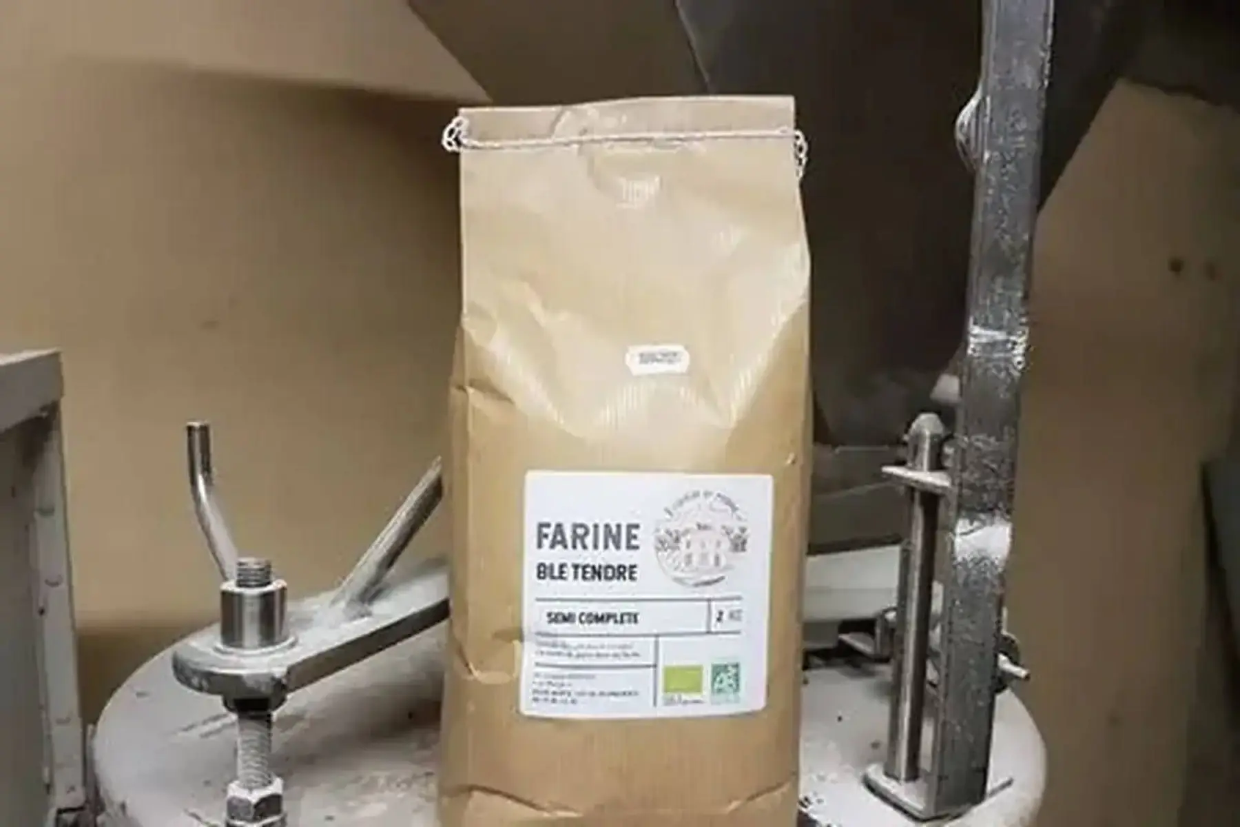 farine de ble bio semi complete ( t80) au profit du secours populaire