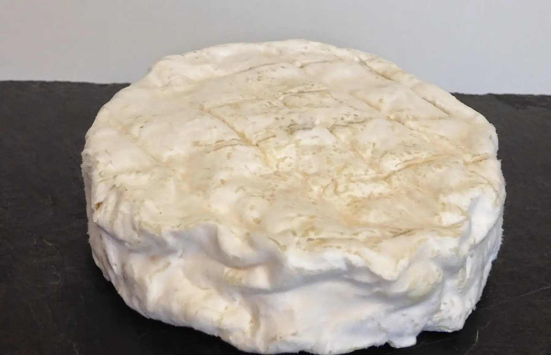 Camenbert d'Auberoche au lait thermisé de vache (environ 250 g)