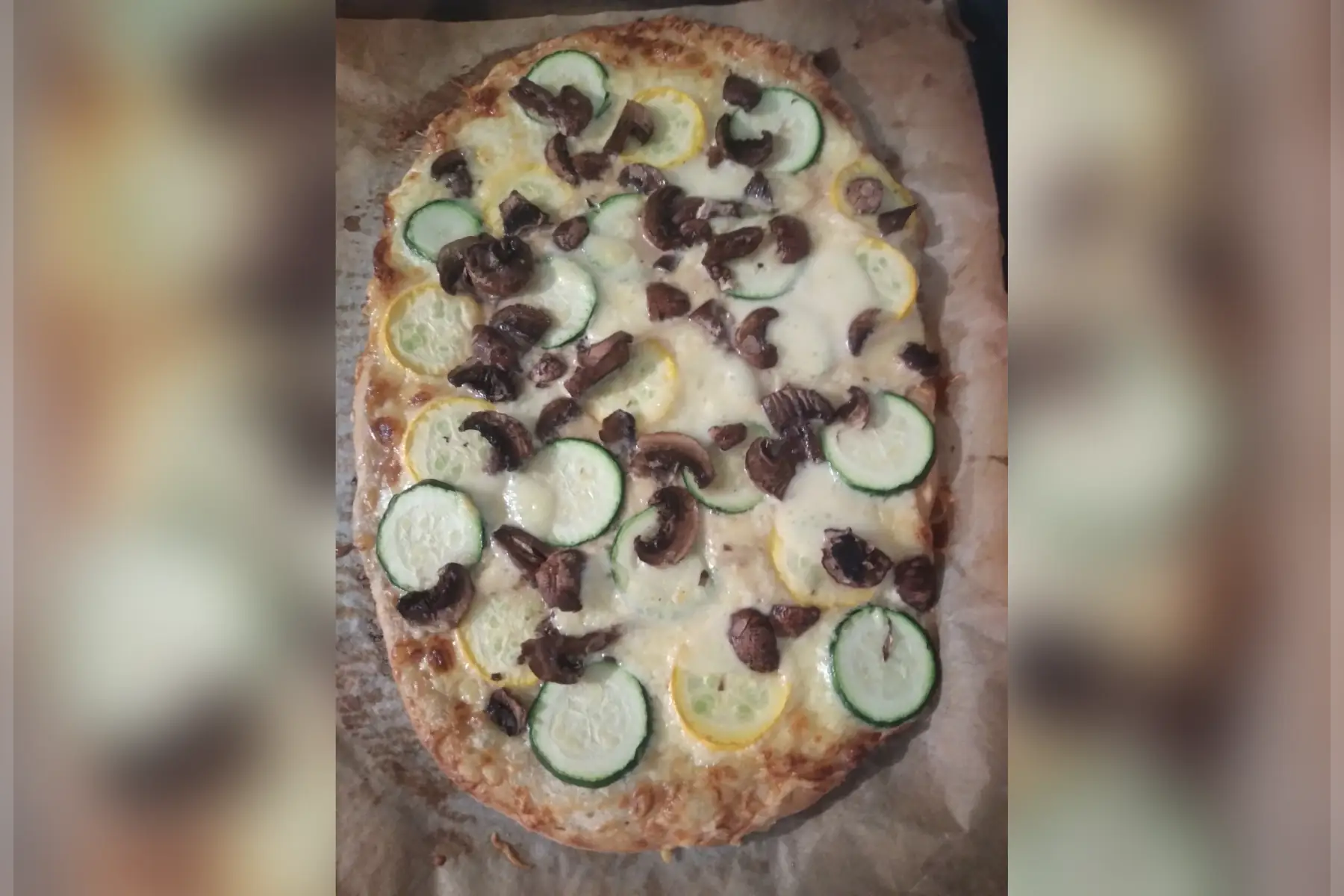 pizza crème courgette champignon