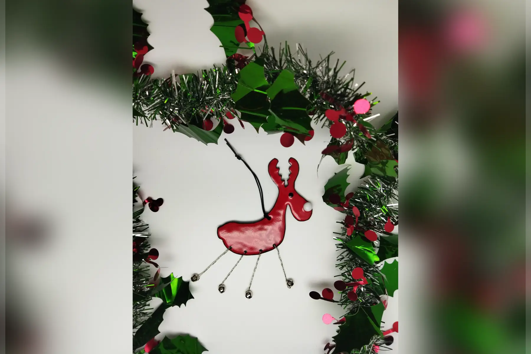 décoration de noël - rodolphe, le petit renne rouge