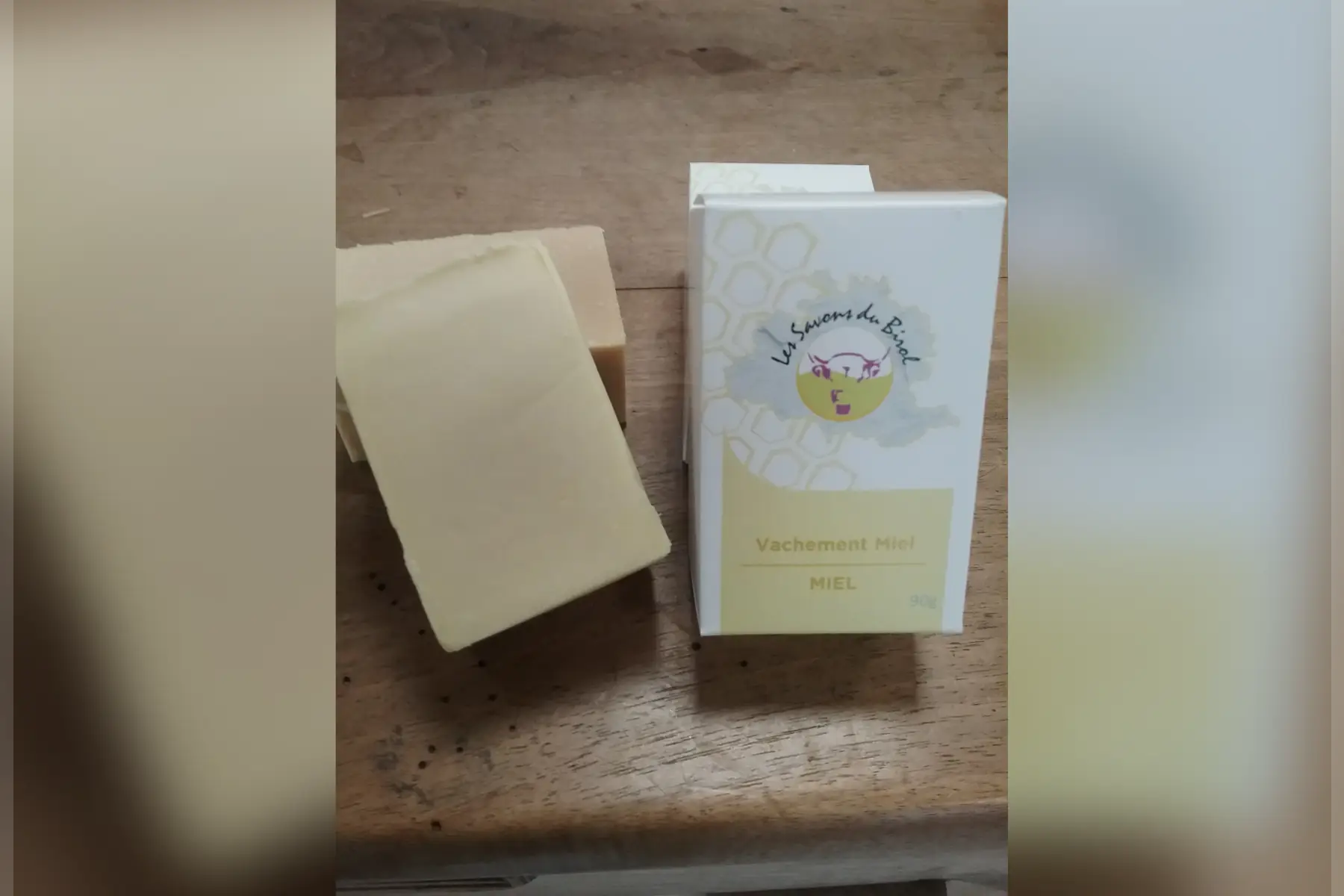 savon au miel (au lait de vache de La Maison du Birol)