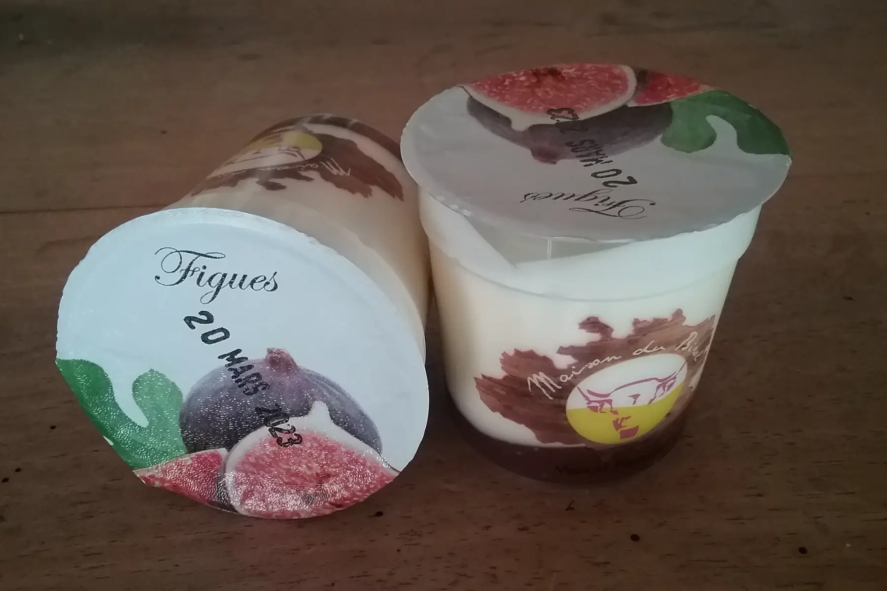 yaourt brassé sur coulis de figue