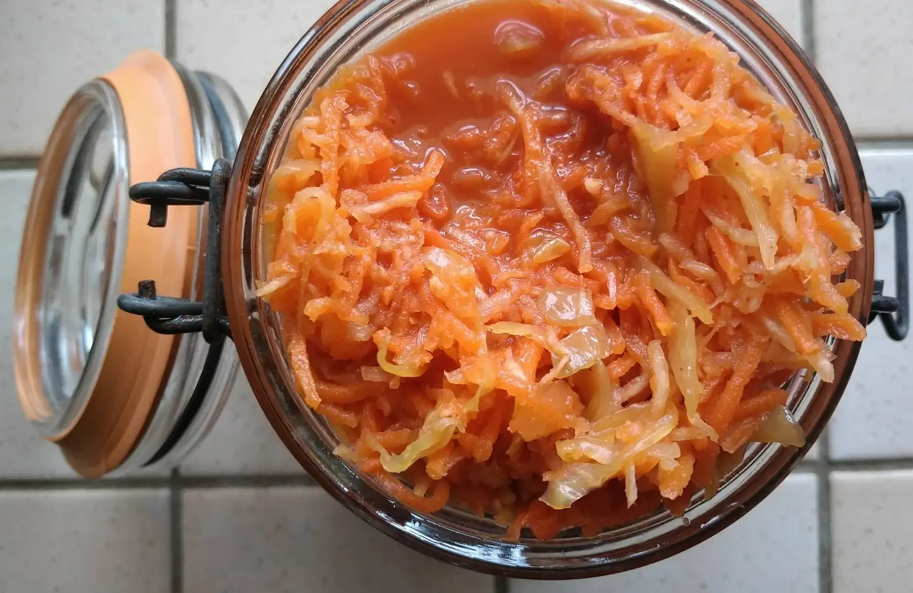 chou rouge, pomme & gingembre