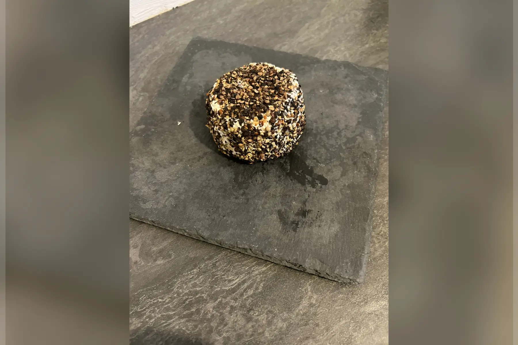 crottin de chèvre aromatisé poivre