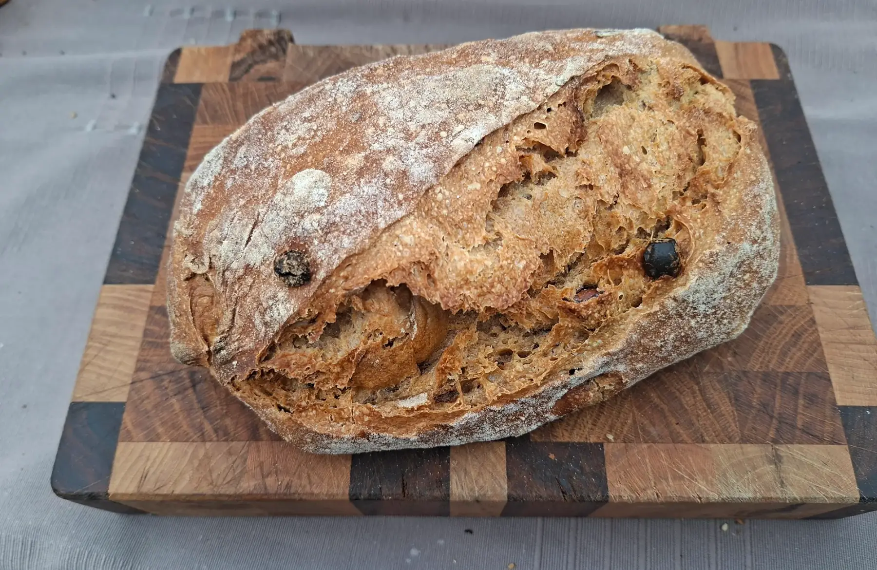 pain aux raisins et noisettes, 500g