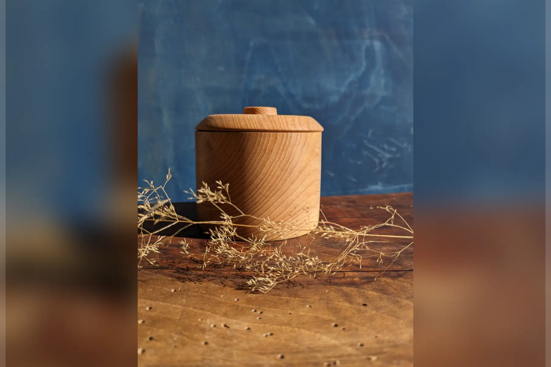 petite boîte en frêne