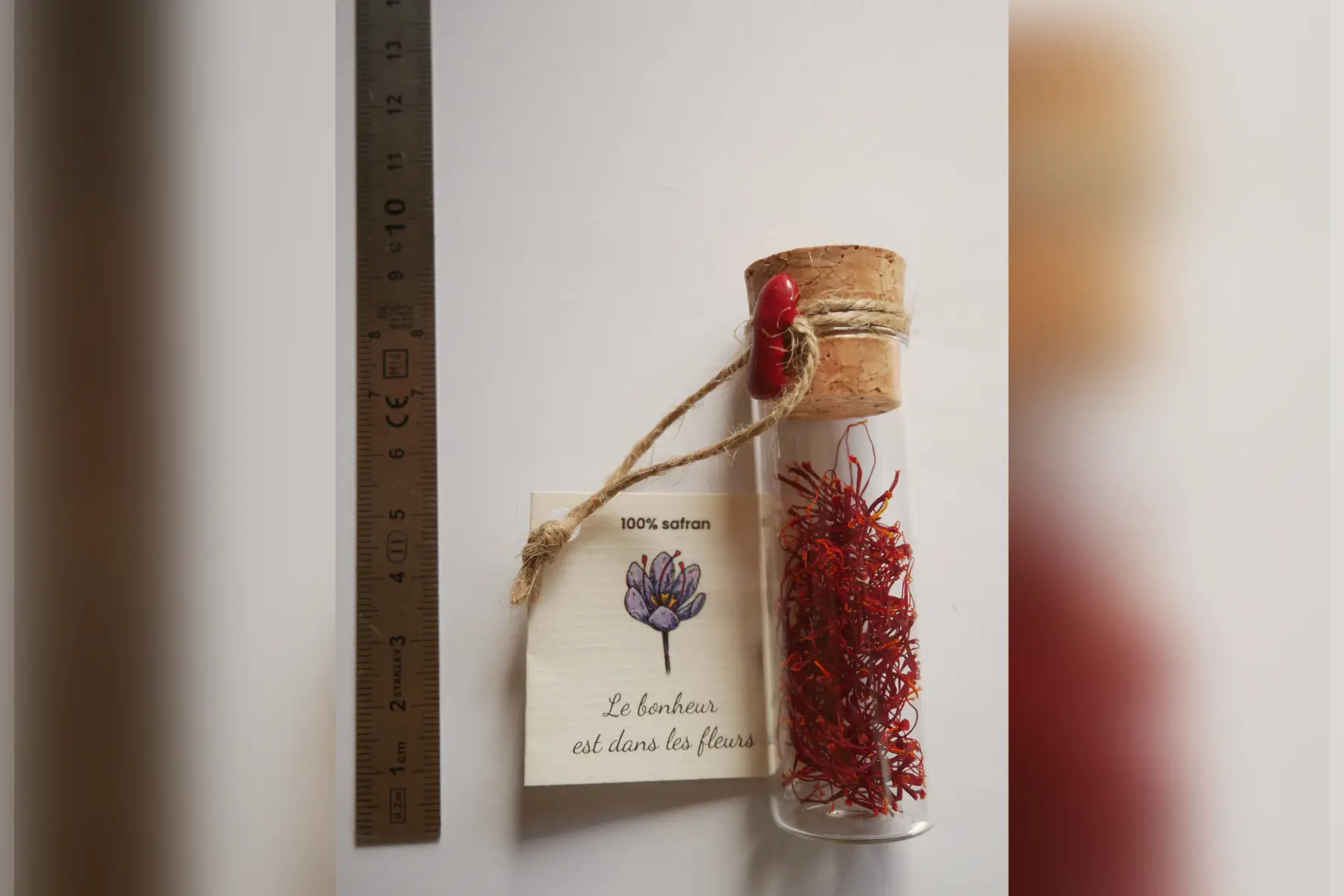 SAFRAN " le bonheur est dans les fleurs" au Chateau les Baraganes.