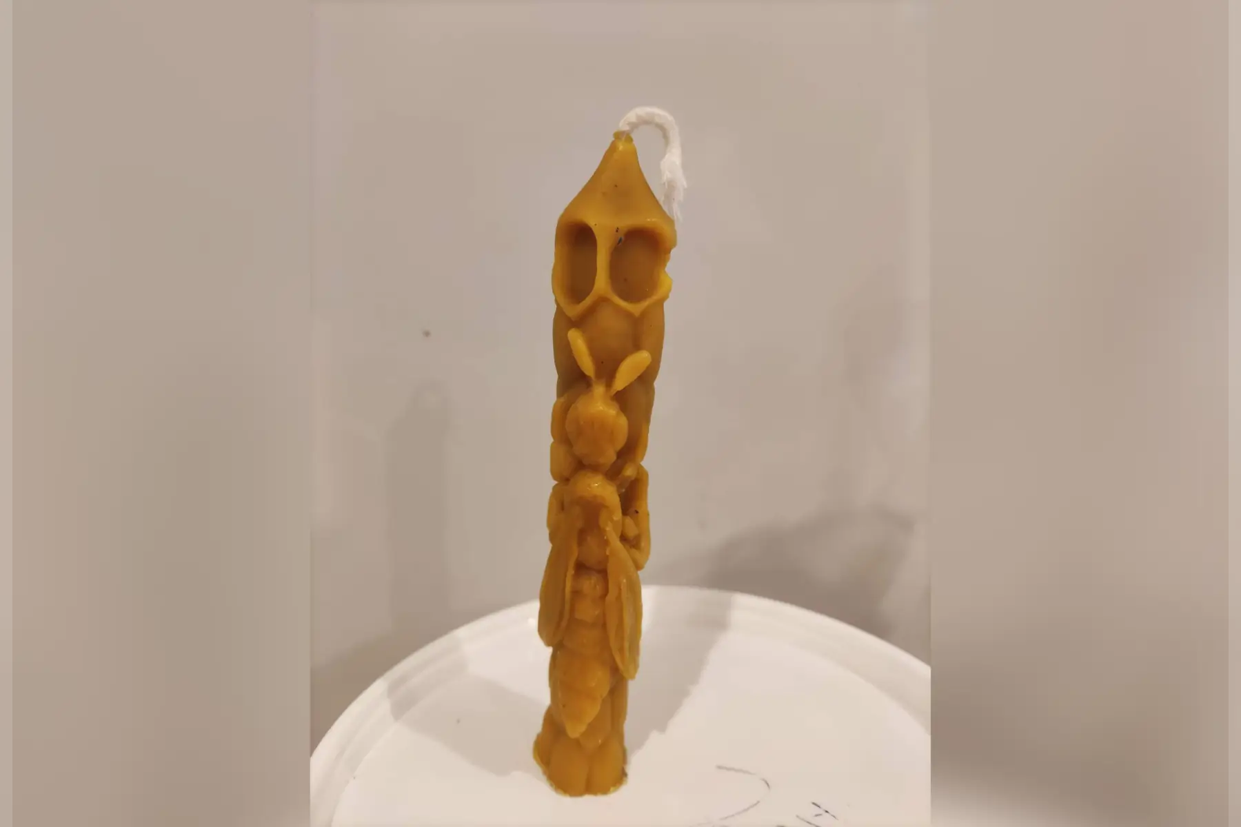 Bougie reine des abeilles