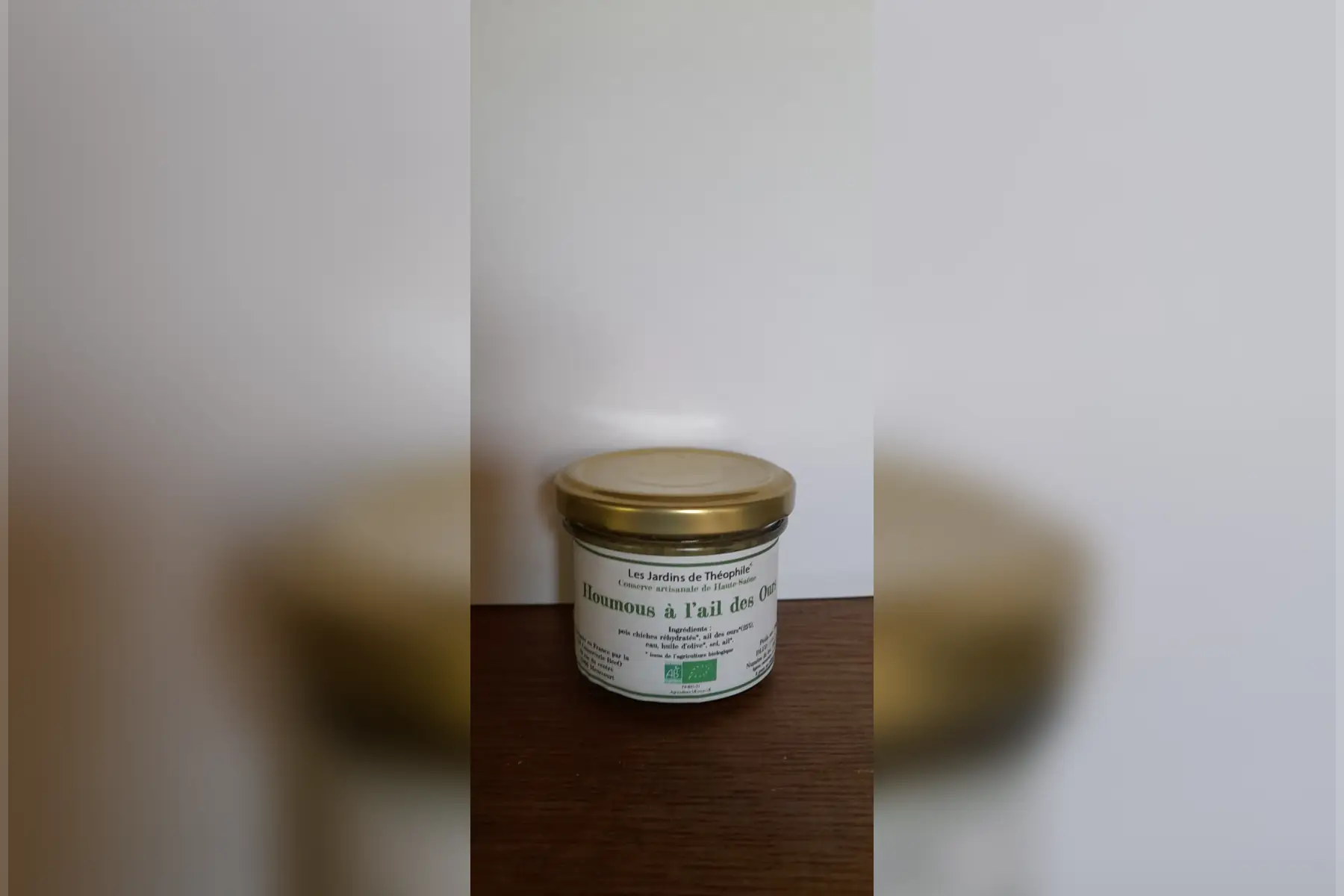 Houmous à l'ail de ours