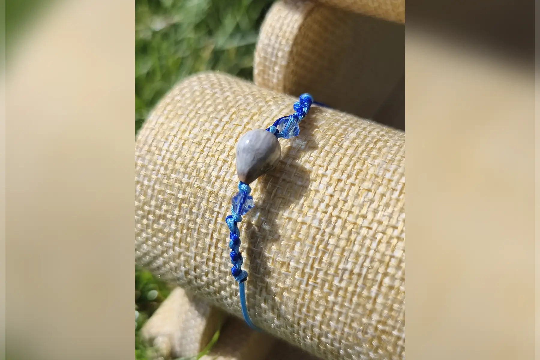 Bracelet macramé perles bleues